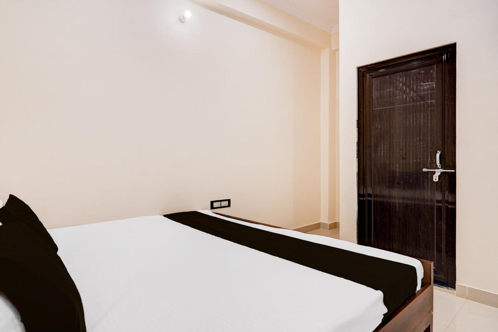 Hotel O Golden Kanpur Exterior photo